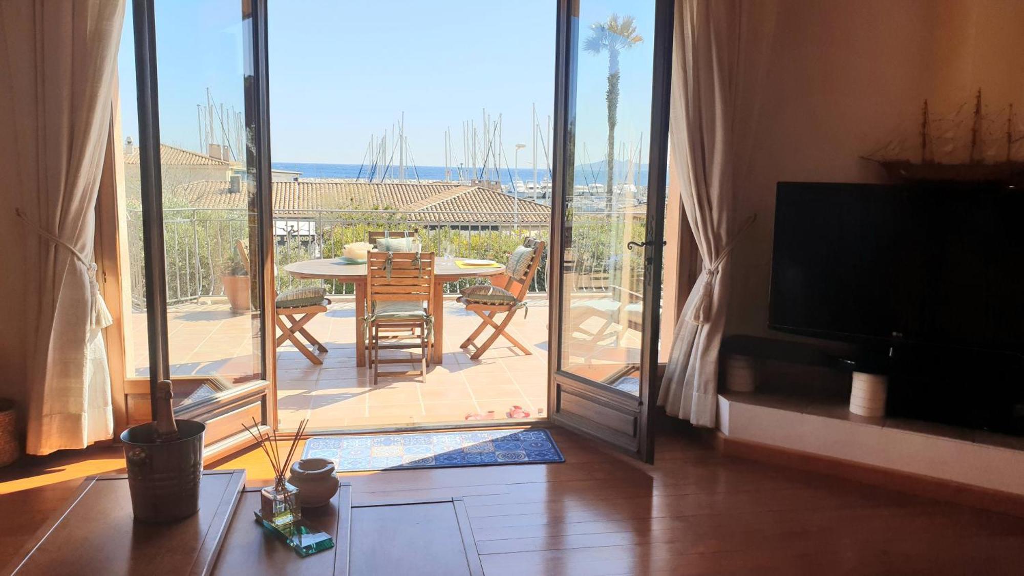 Plage Miramar 라론드레모레 외부 사진